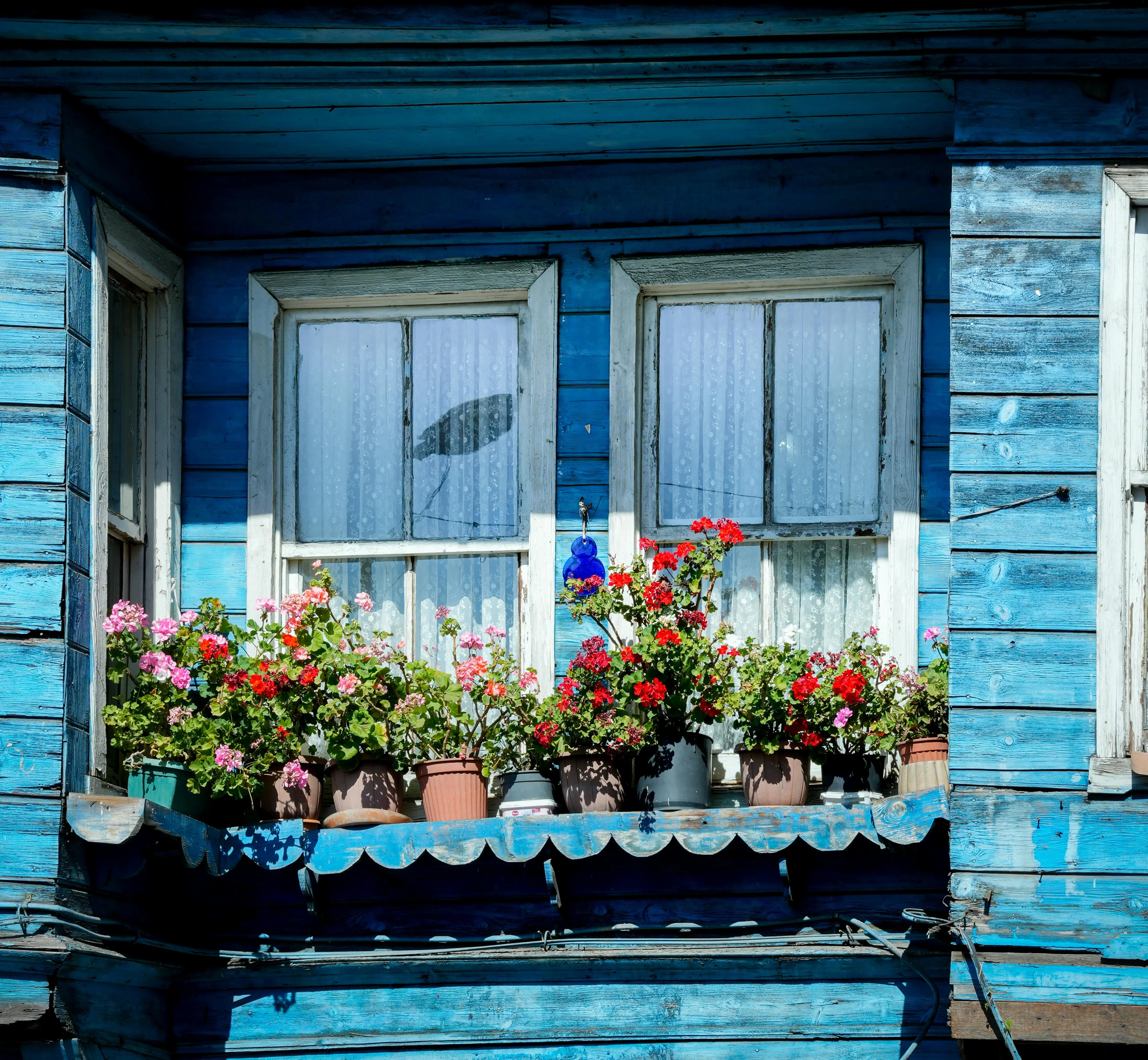 Responsive rendering of Chirpy theme on multiple devices.